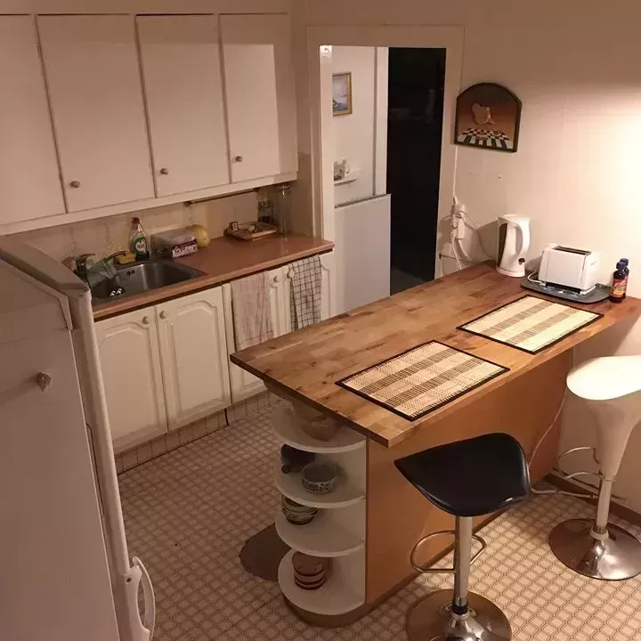 Kitchen (2019) / Eldhús (2019)