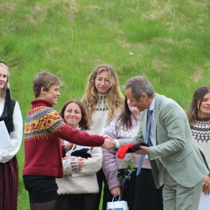 355286277_681401940466777_6428544400131870647_n