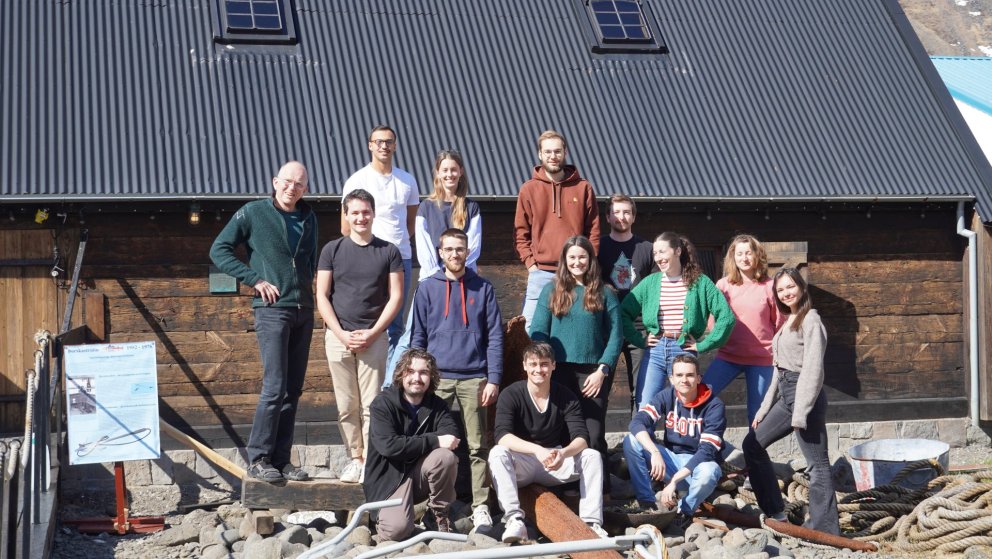 French interns at UW explore changes in the Icelandic sea