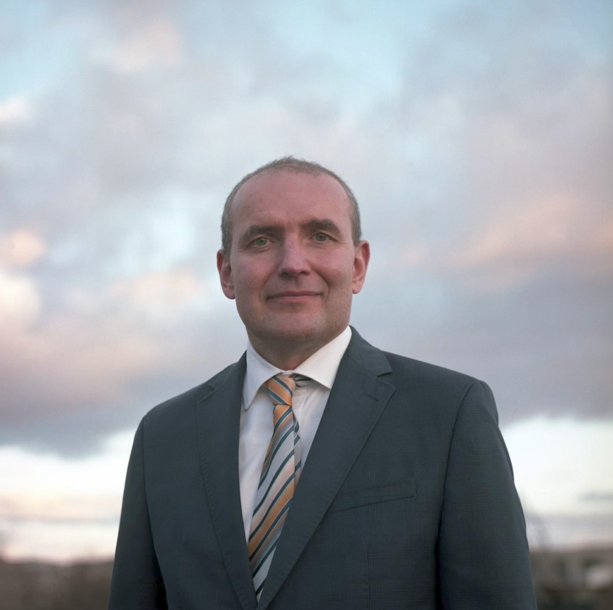 Guðni Th. Jóhannesson kennir námskeiðið Íslenskt samfélag og náttúra við Háskólasetur Vestfjarða
