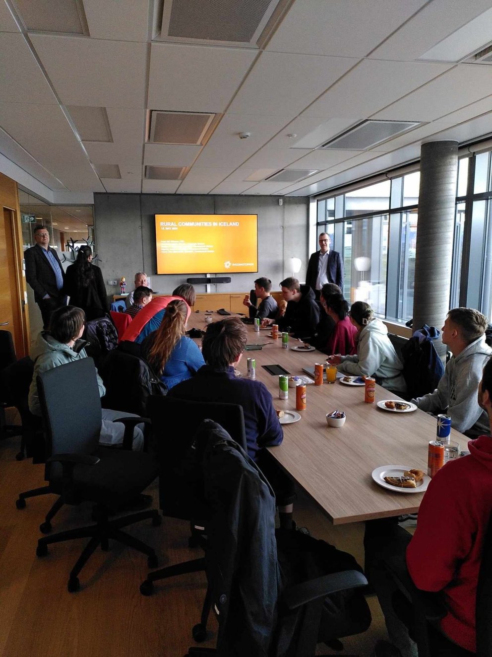 Meistaranemar UW heimsækja Byggðastofnun